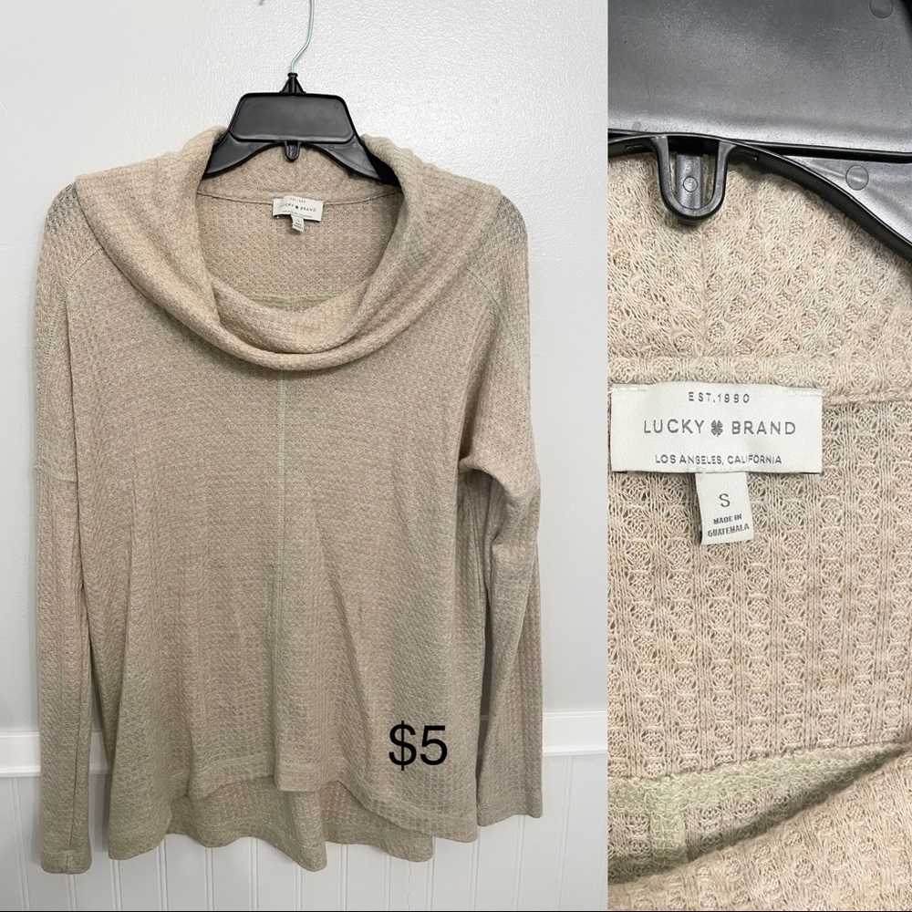 Closet clean-out, Lucky brand top, size s